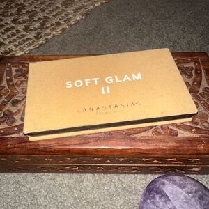 Anastasia Soft Glam II Palette in Tan